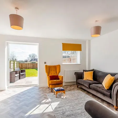 River Oak, Rainton *