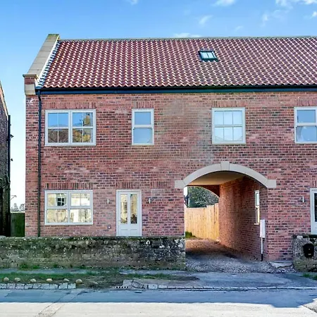 River Oak, Rainton *